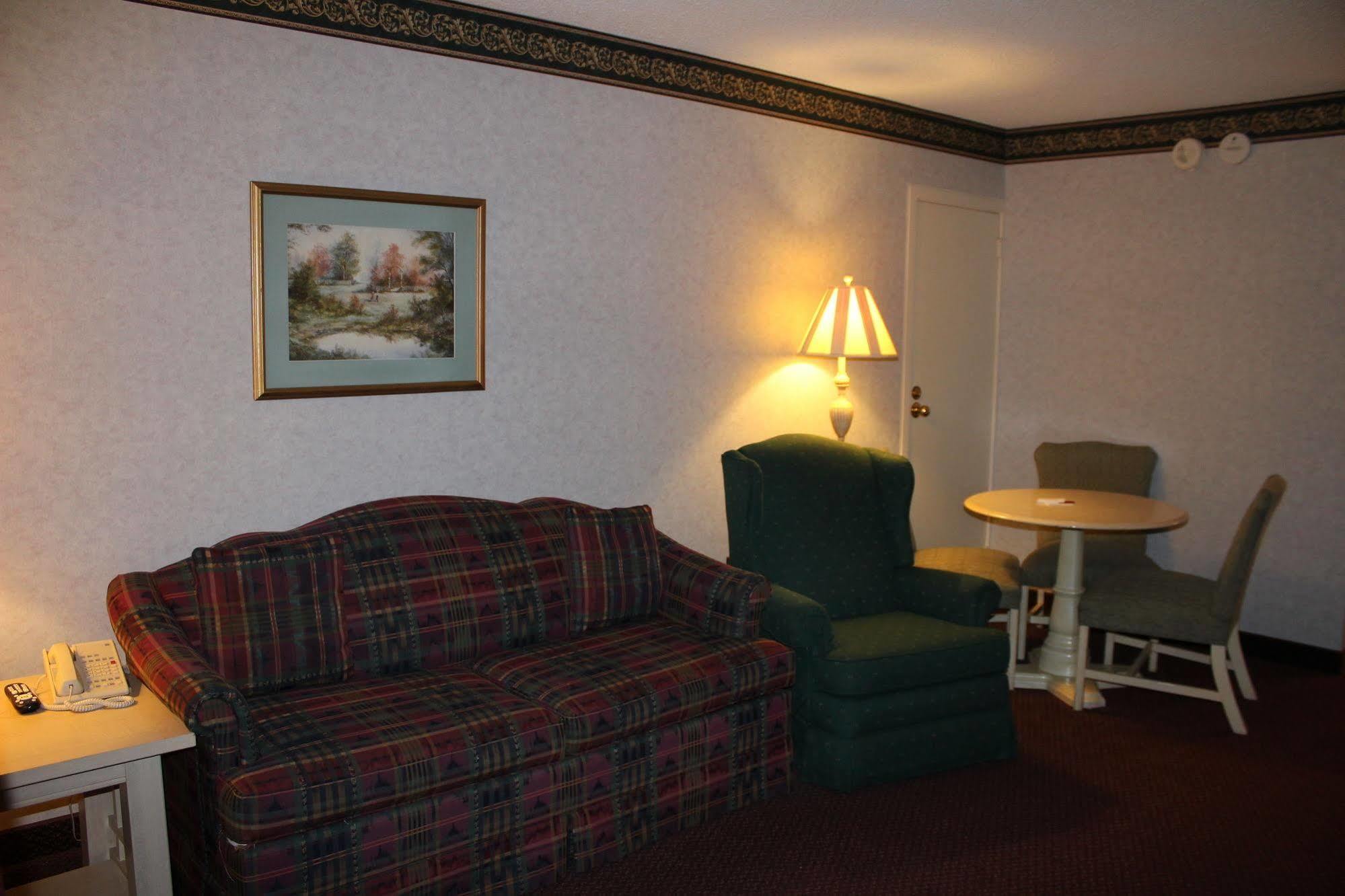 Best Western Plus Wausau Tower Inn Exteriör bild
